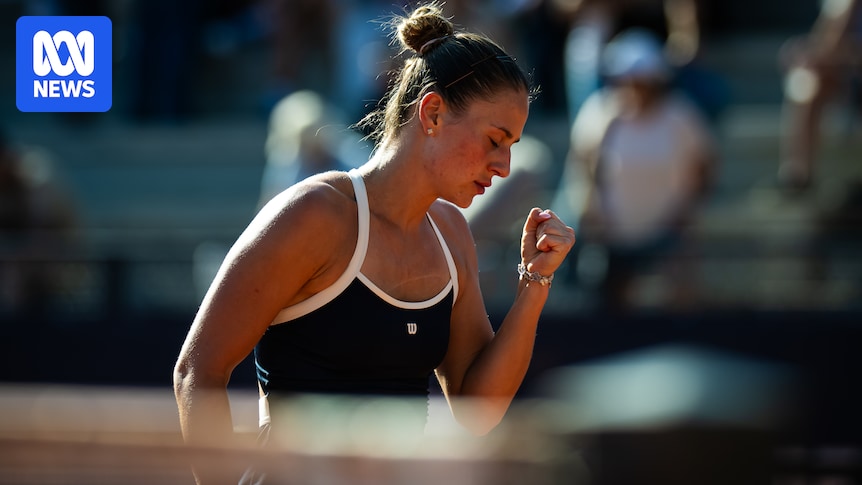 Marta Kostyuk shakes Daria Kasatkina's hand at Italian Open after defection from Russia to Australia