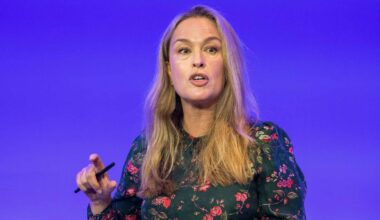 Don’t squander the opportunity, say climate leaders, as UK consensus on net zero fractures