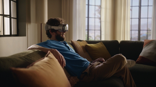 Vision Pro Owners Say They Regret $3,500 Purchase [WSJ]