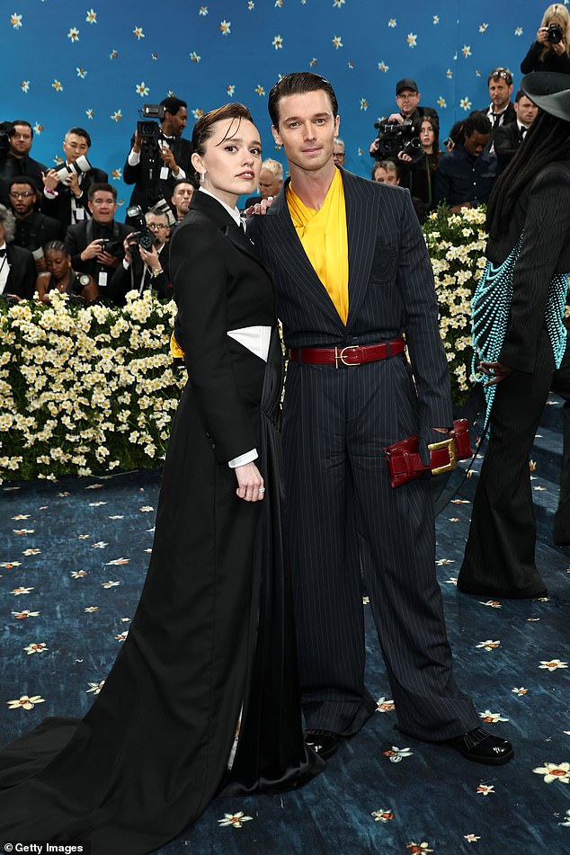 Despite her still mysterious rumored feud with Walton, Aimee made a show of posing with her fellow White Lotus costar Patrick Schwarzenegger on the red carpet