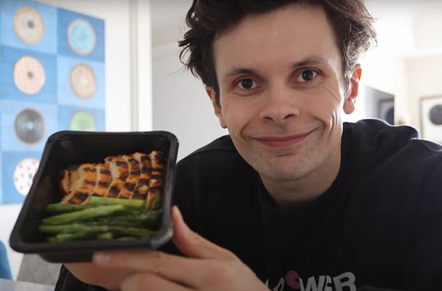 His diet consisted of only eating small portions of chicken breast, olive oil, green vegetables and protein powder so that he could drop to five per cent body fat
