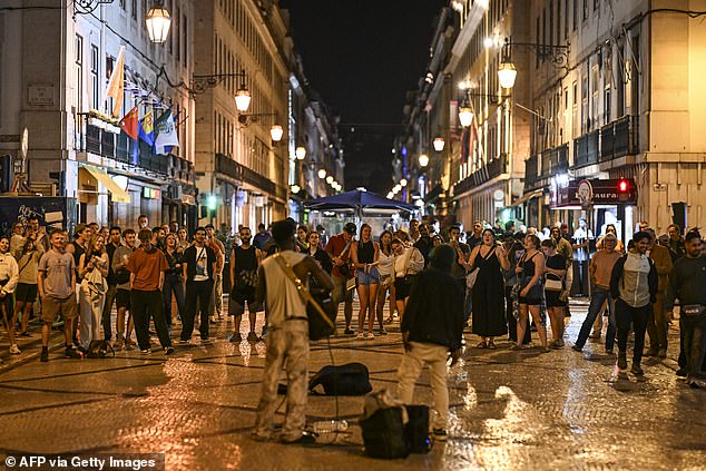 The outage, said to be one of the worst ever in Europe, started on the afternoon of April 28 and lasted through nightfall