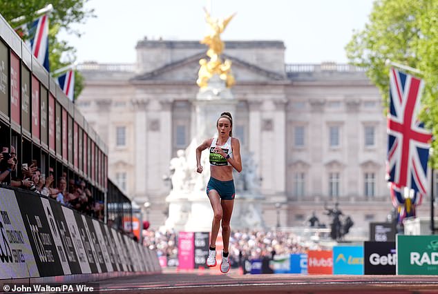 Buckingham Palace forms a glorious backdrop as McColgan heads for the finishing line
