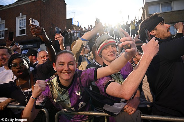 Supporters gathered in their thousands, lighting flares, waving flags and chanting Spurs songs