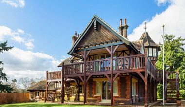 Holidaymakers can stay in the heart of King Charles ' Sandringham estate after a three-bedroom Victorian house was transformed into a £6,300-per-week retreat