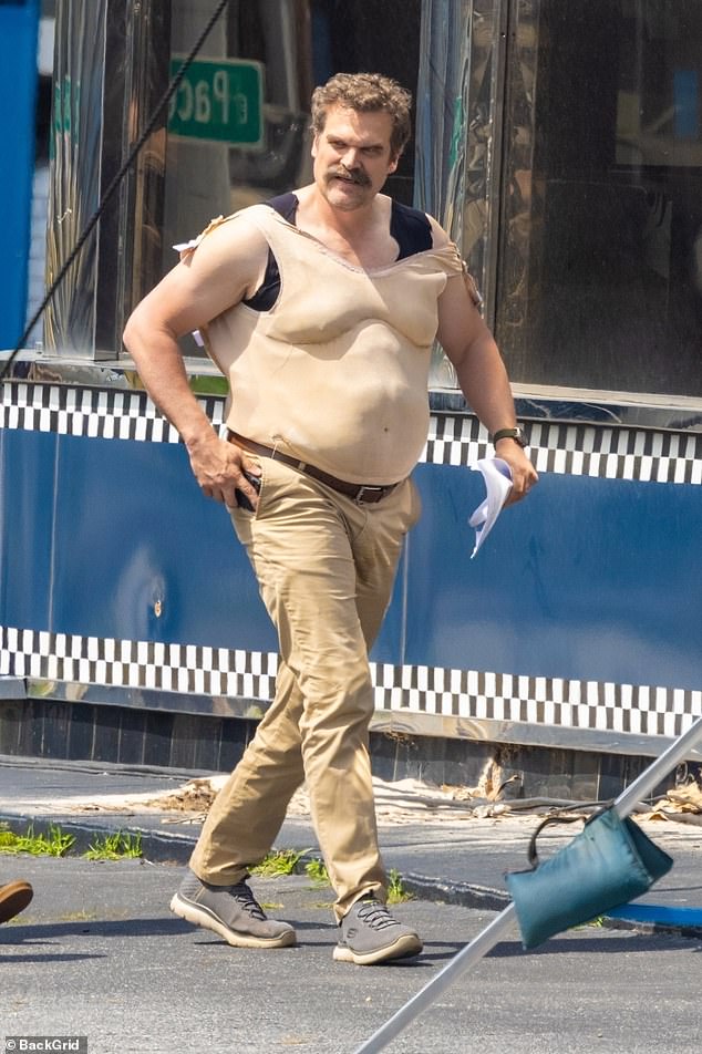 Instead of gaining weight for the part, the costume department fitted him with a fat suit to fill out his wardrobe