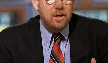 Ex-FDA head Dr David Kessler appears on NBC's Meet The Press in 1997, before he lost weight