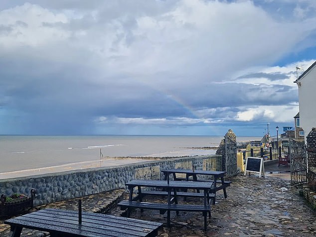 At Whelk Coppers you can tuck into homemade sausage rolls, cakes and scones while watching the light shift and change over the North Sea