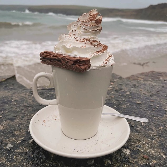 Caffi Porthor sits on a stretch of coast known as Whistling Sands – named for the sound made when you walk across the beach