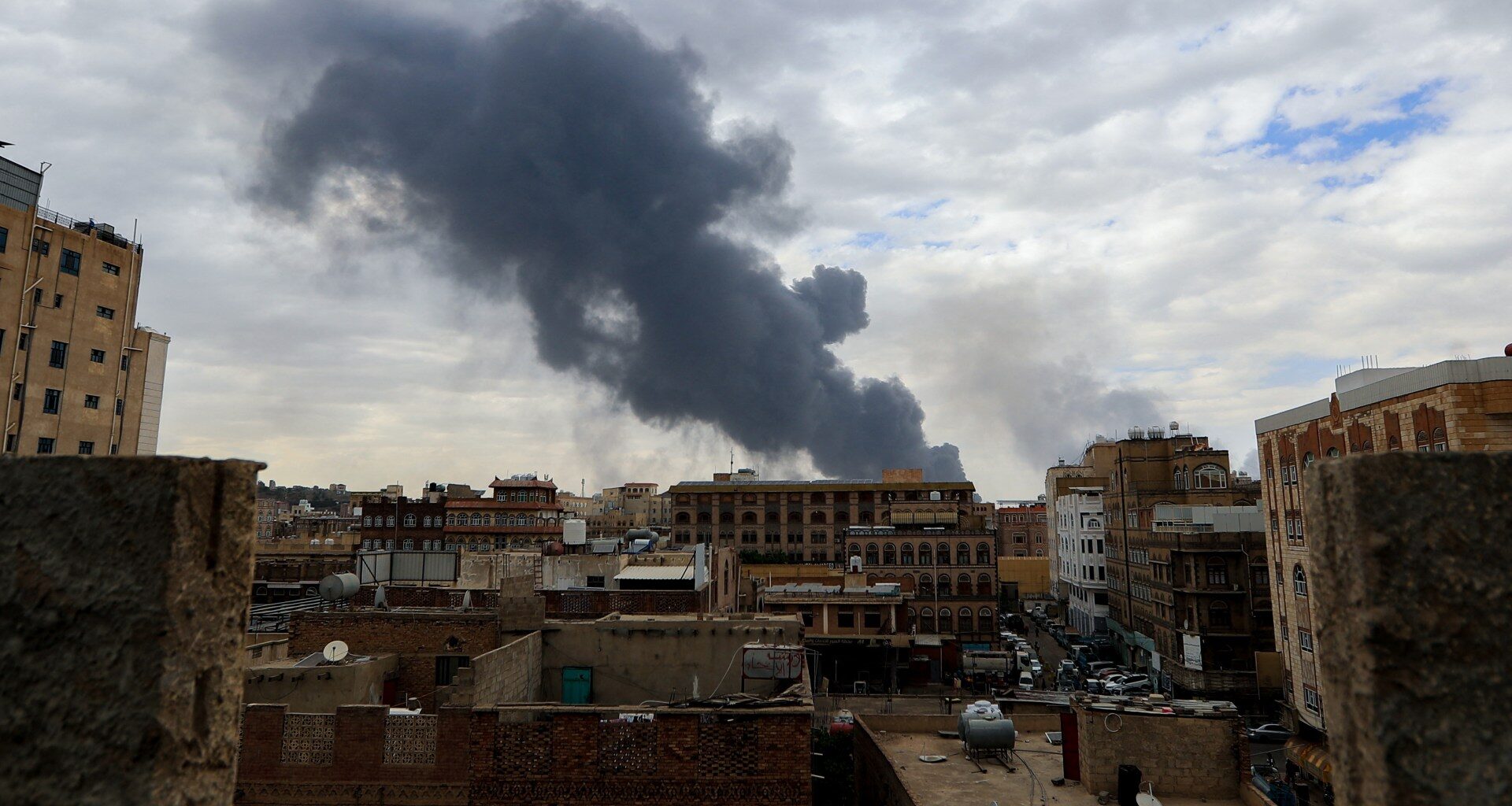Israel attacks Yemen’s Hodeidah, striking port areas | News