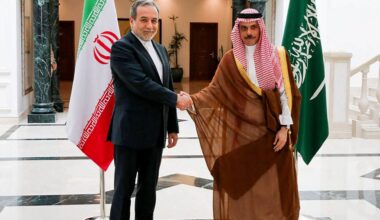Iran’s FM visits Saudi Arabia, Qatar before nuclear talks with US in Oman | Politics News