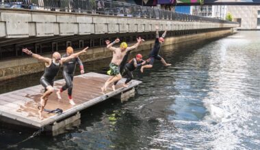 You Can Take An Outdoor Dip At Canary Wharf This Summer