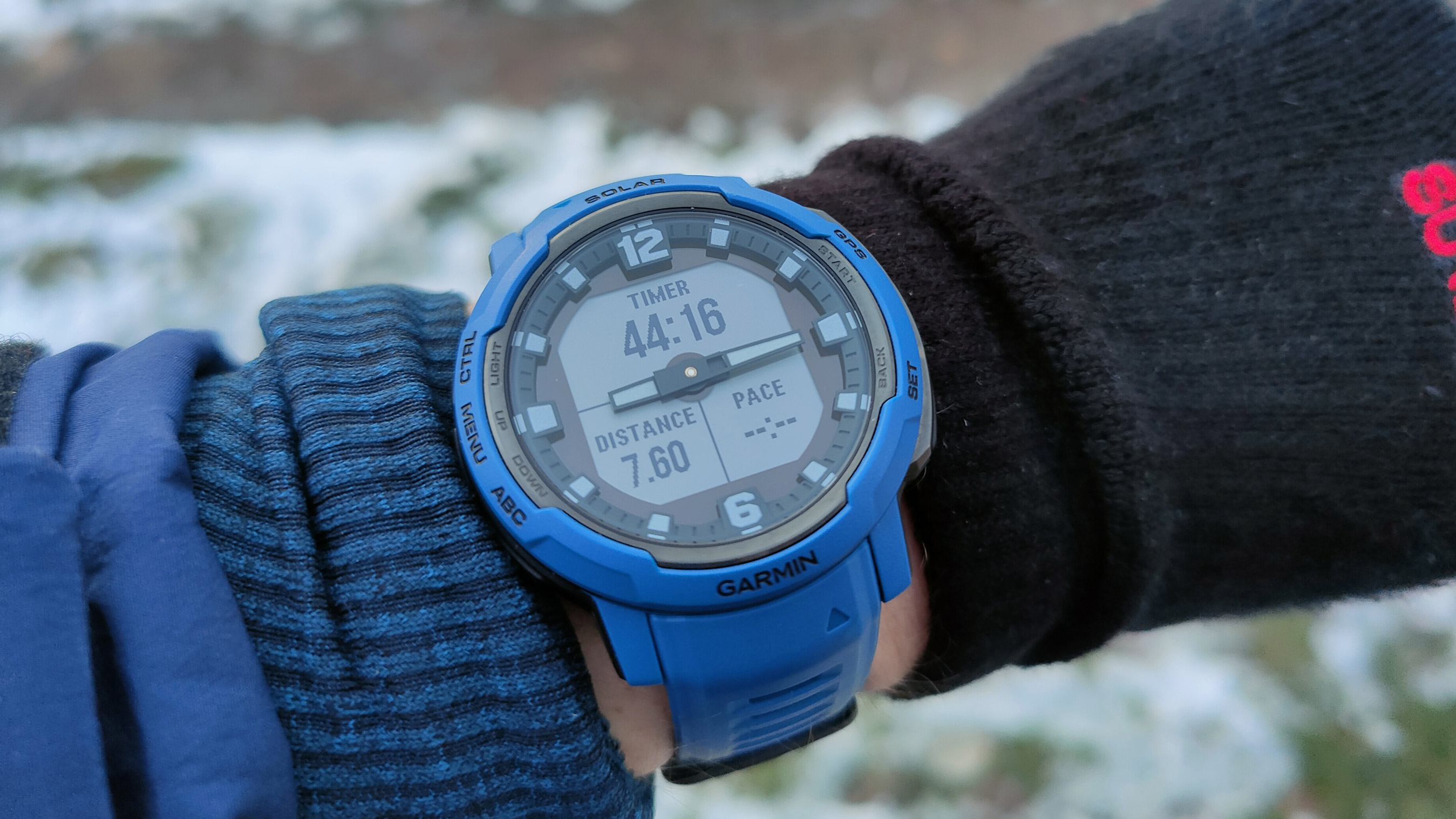 Garmin Instnct Crossover Apple Watch Ultra