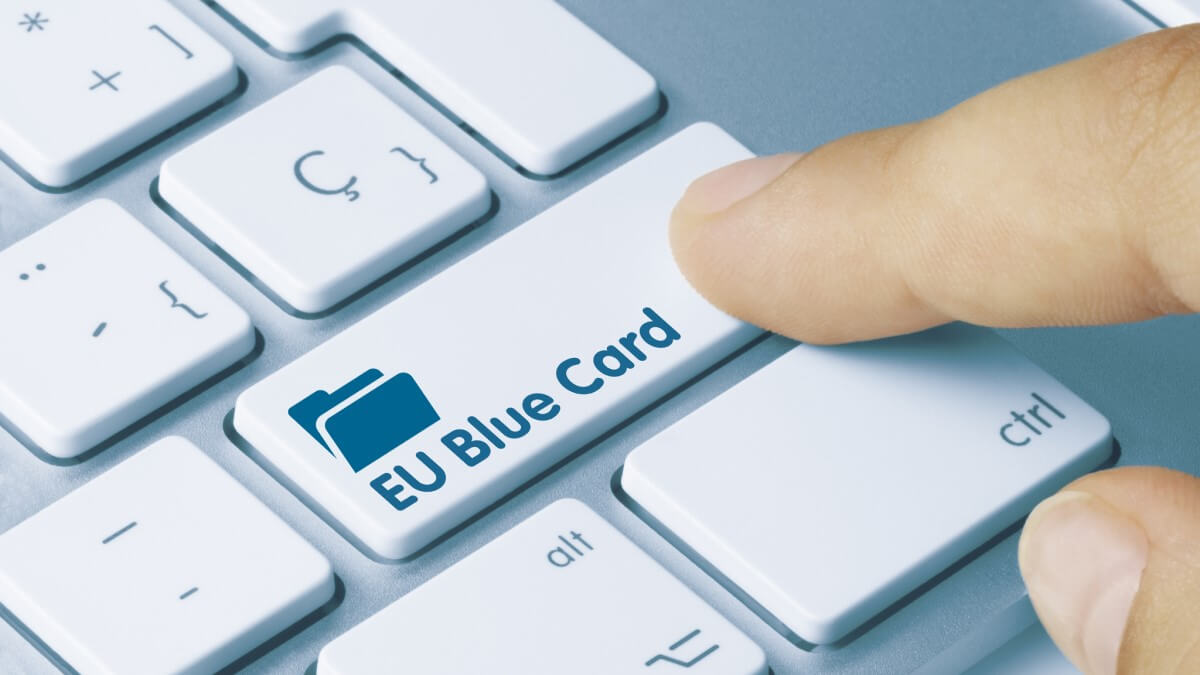 Germany, Poland & France Top EU Blue Card Issuers for Highly Qualified Foreign Workers