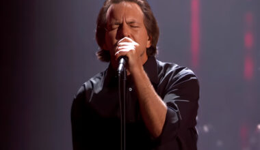 Pearl Jam back Bruce Springsteen following Donald Trump threat