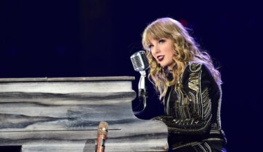 Taylor Swift Premieres “Look What You Made Me Do (Taylor’s Version)” in The Handmaid’s Tale