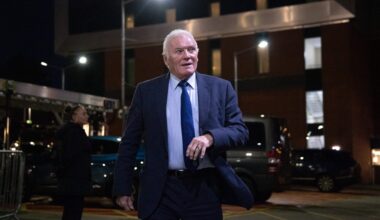 What Eddie Gray was spotted doing in Plymouth as Leeds United gear up for title-decider