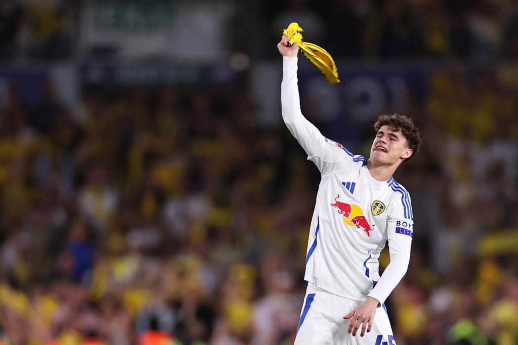 Harry Gray celebrates Leeds' promotion to the Premier League.