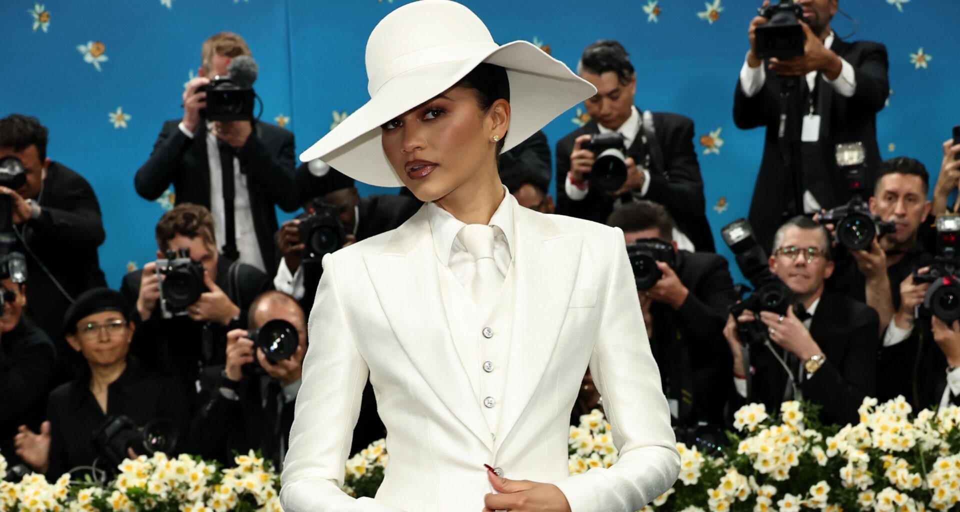 Met Gala 2025 Red Carpet Looks: See Every Celebrity Outfit And Dress