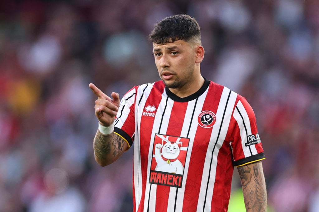 Gustavo Hamer points during Sheffield United vs Bristol City.