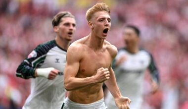 Sheffield United 1 Sunderland 2 – Departing Tommy Watson’s £200m goal secures Premier League promotion