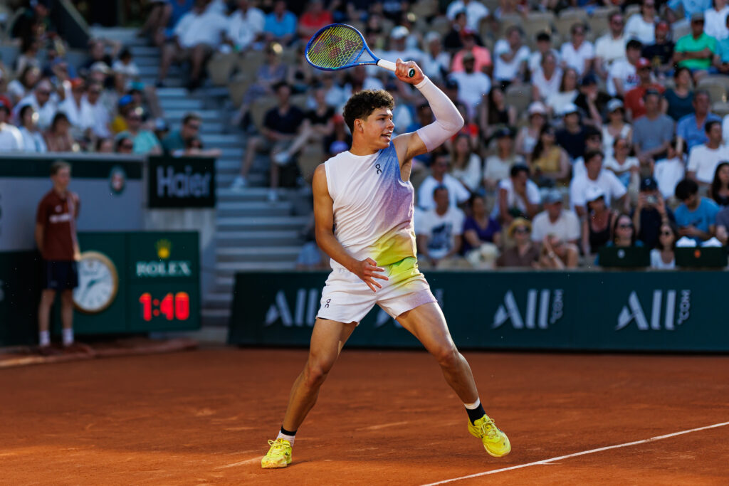 Ben Shelton hitting a forehand at the French Open.