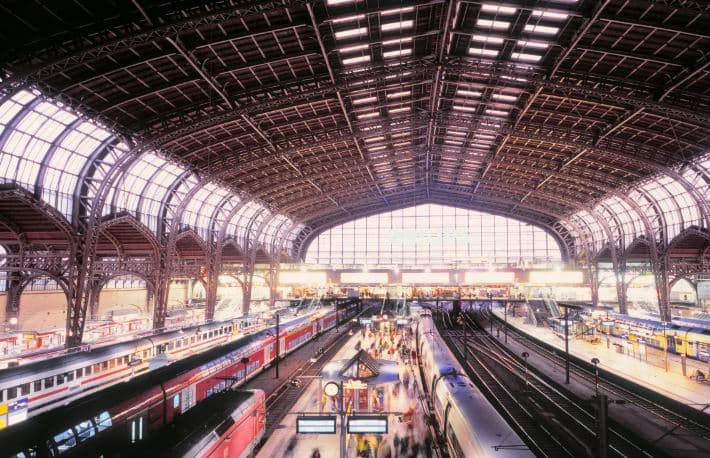 At least 17 people injured after horror knife attack at Hamburg station - London Evening Standard