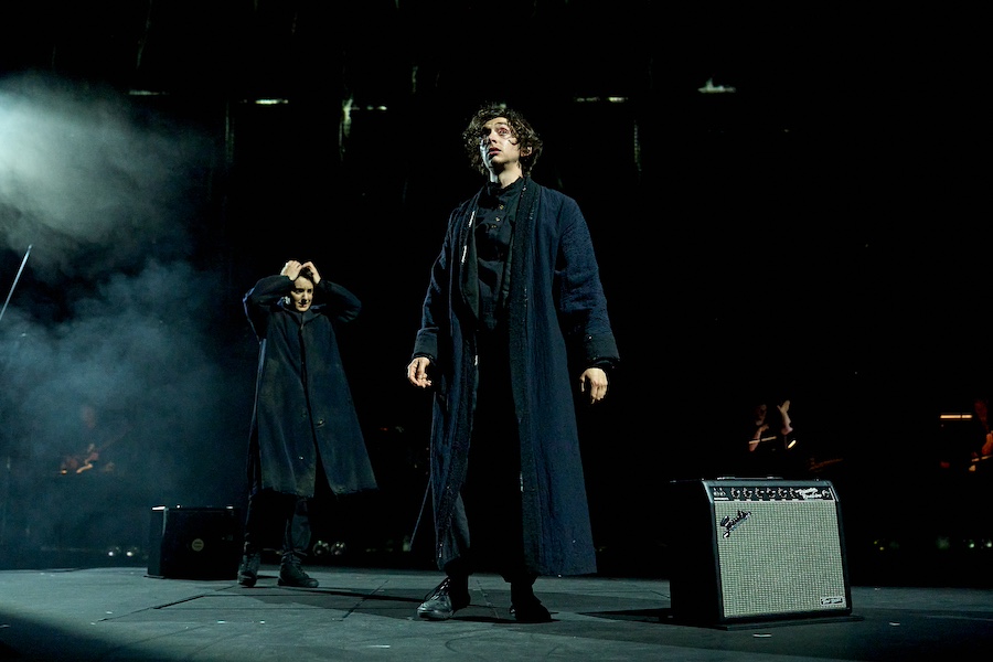 Hamlet Hail to the Theif