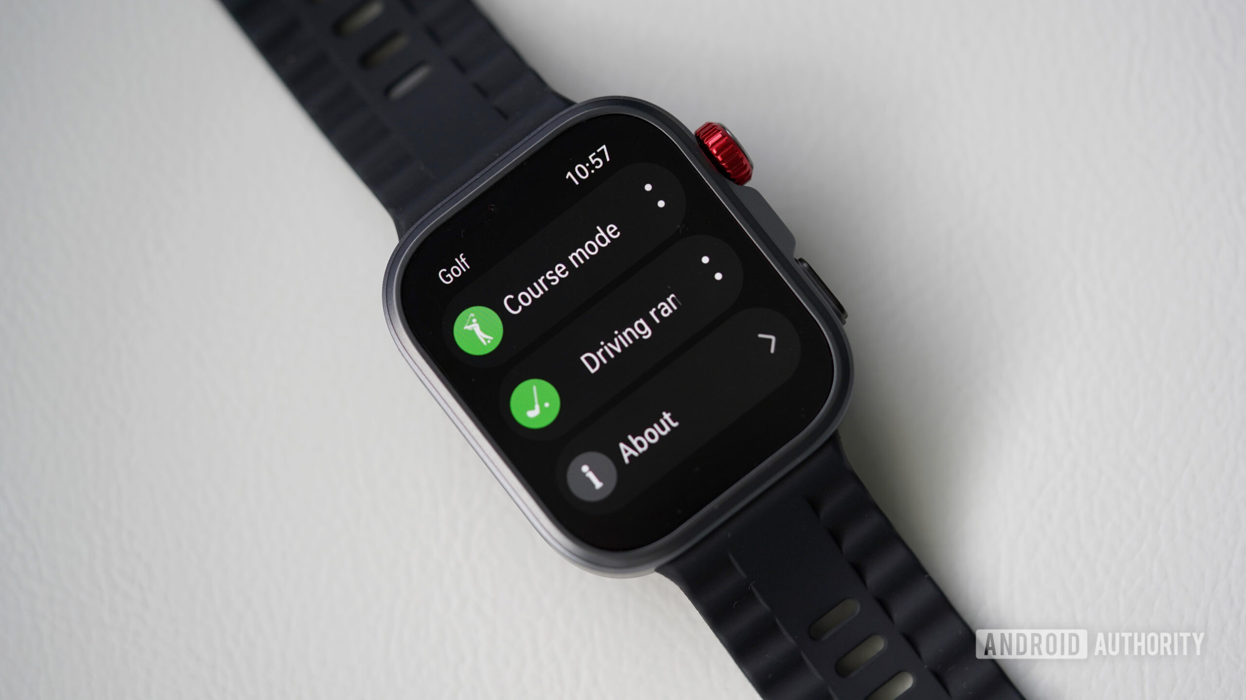 The Huawei Watch Fit 4 Pro features a new Golf mode.