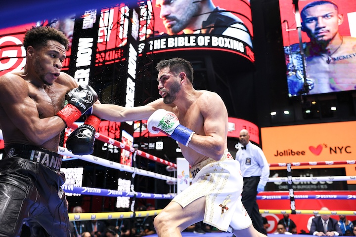 Oscar De La Hoya says he'll 'never, ever' stage a fight with Devin Haney again