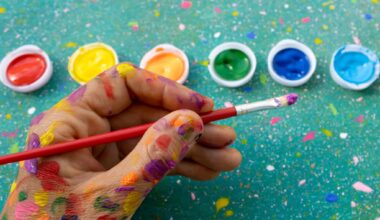 Left-Handed People More Common In Certain Mental Disorders, Major Study Finds