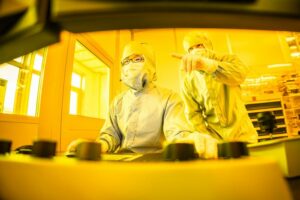 metalenses holograms