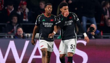 Shock transfer exit on as Chelsea, Liverpool circle amid 'primary reason' for contract standoff