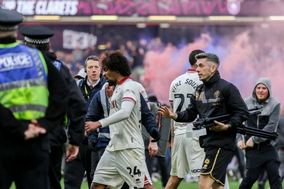 Sheffield United's defeat at Burnley confined them to the playoffs