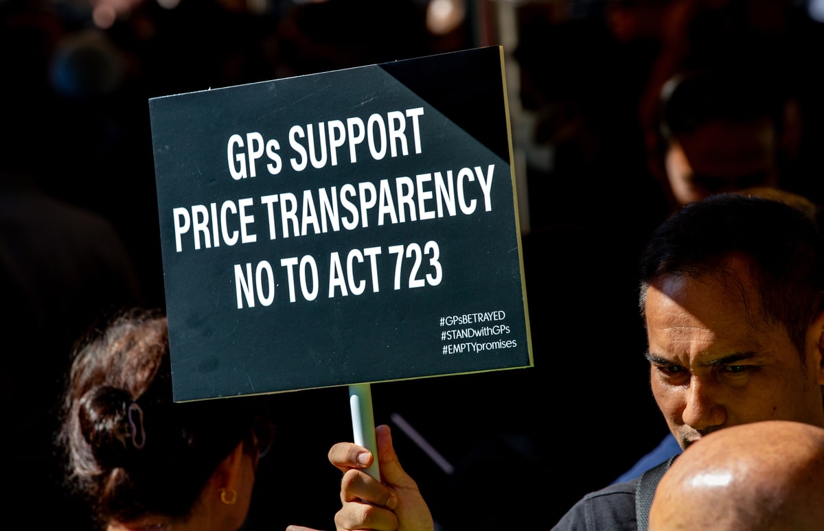 Patients Aren’t Even Looking At Drug Price List, Says GP