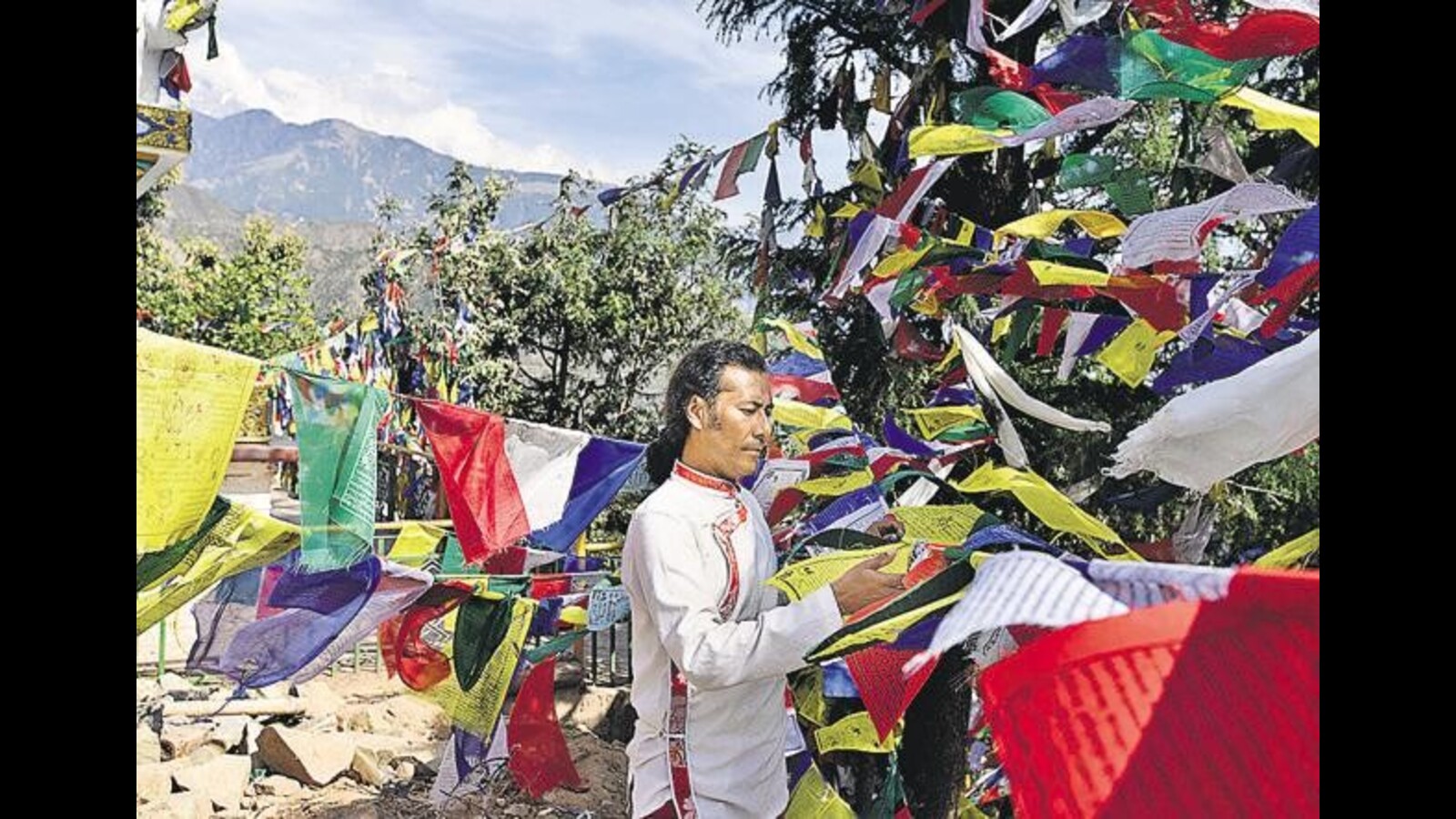 European Parliament chairs push for probe into death of Tibetan leader in Chinese custody