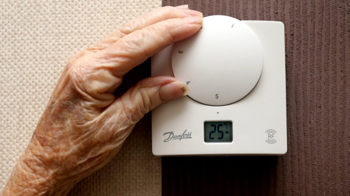It now takes 87 days to get pension credit after winter fuel payment cut