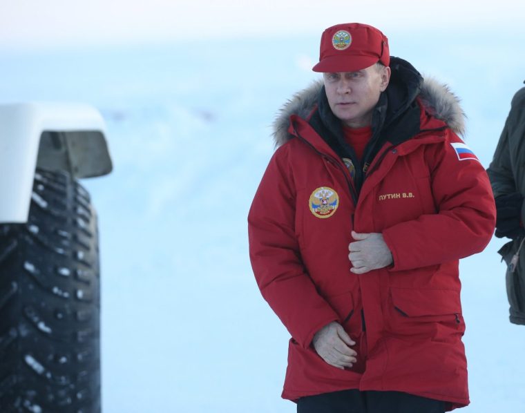 ALEXANDRA LAND, RUSSIA - MARCH 29: (RUSSIA OUT) Russian President Vladimir Putin attends a meeting at the polar camp at Alexandra Land Island, Franz Joseph Land in Acrtic, Russia, on March 29, 2017. (Photo by Mikhail Svetlov/Getty Images)