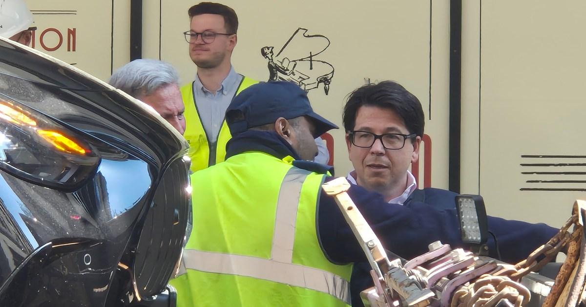 Michael McIntyre faces off with traffic warden as £195,000 Mercedes gets towed