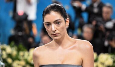Lorde says she's 'in the middle gender-wise'as she opens up on identity