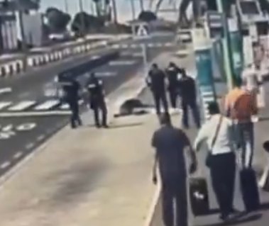 Man shot dead by police after knife attack at Gran Canaria Airport. He tried to stab a taxi driver and threaten passengers inside the terminal with a knife.