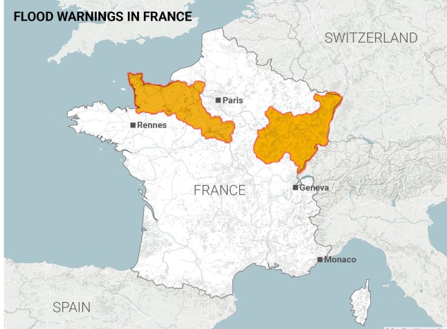 Map shows where flood and thunderstorm alerts are.