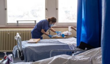 NHS staff who worked extra in Covid among those set to miss £31m tax compensation