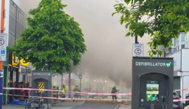Huge fire at shop in East London fills the sky with smoke | News UK