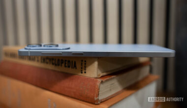 Samsung Galaxy S25 Edge Thickness Shown on top of Books