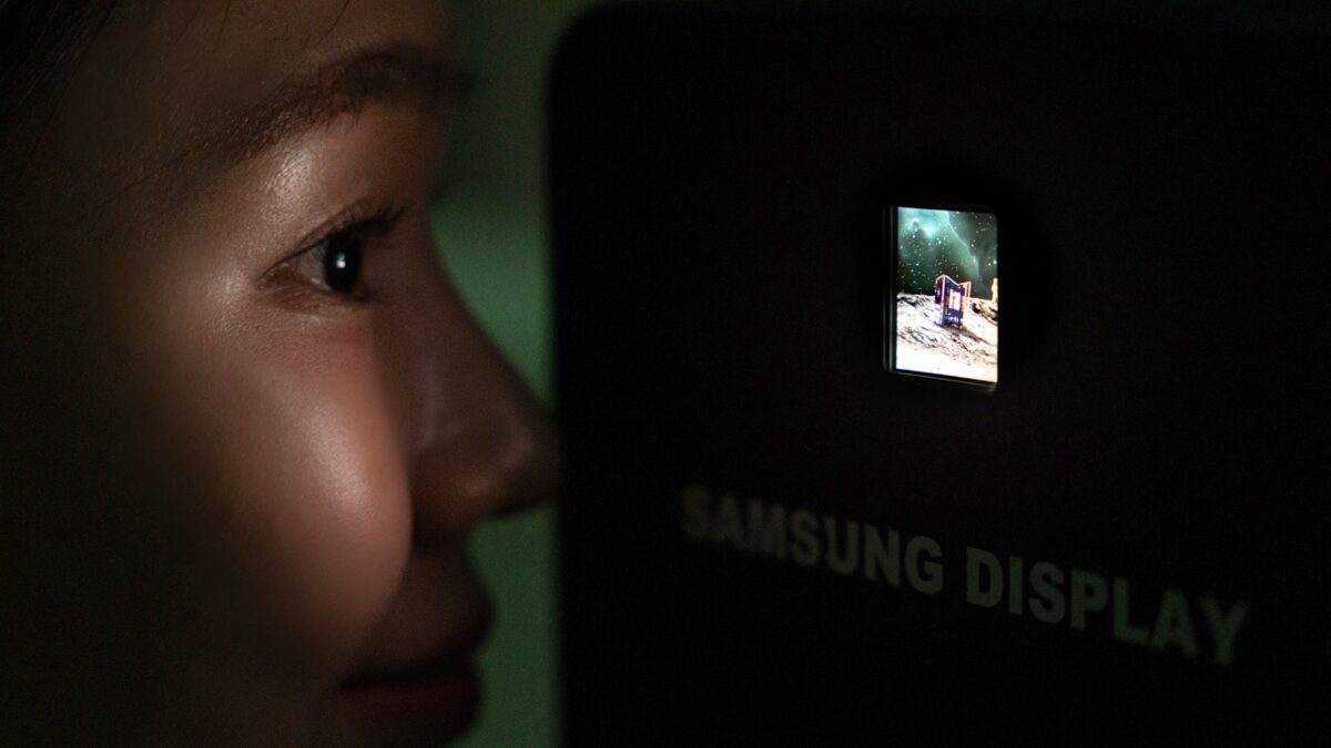 Samsung offers a glimpse into the future of VR displays