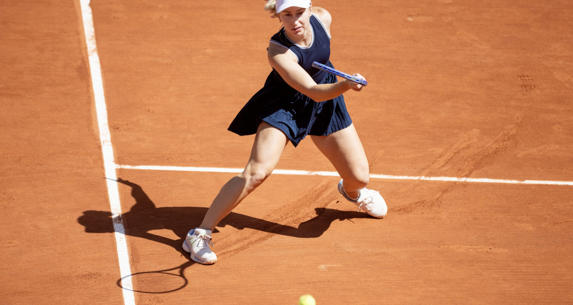 Saville battles past Townsend; Mboko, Valentova qualify for Roland Garros