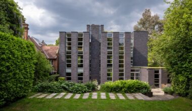 A Bold Midcentury Modern Home in London Lists for $14.7 Million