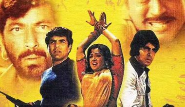 EXCLUSIVE: Sholay to re-release in cinemas on Independence Day as part of its 50th anniversary celebrations; makers planning to release with the original ending : Bollywood News
