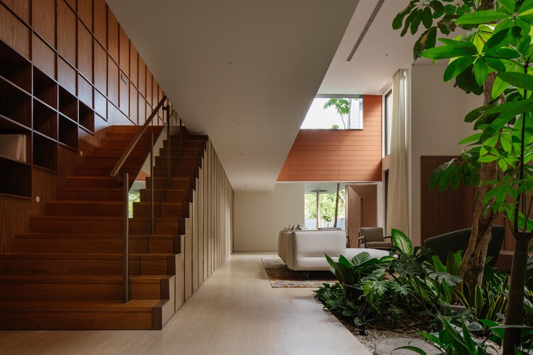 In-Between House / Super Assembly - Image 14 of 28